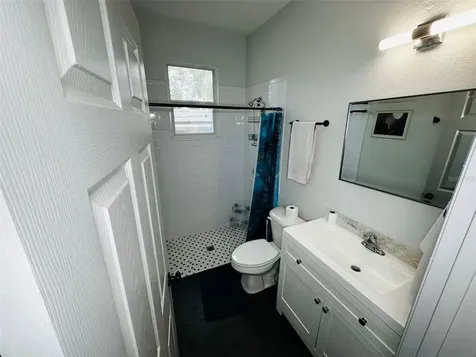 606 W Voorhis Avenue Deland FL 32720