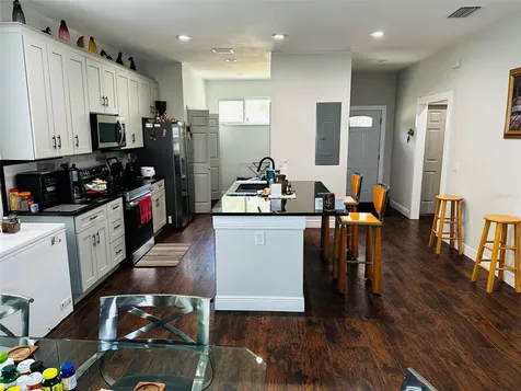 606 W Voorhis Avenue Deland FL 32720