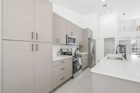 1307 Belcher Drive Tarpon Springs FL 34689