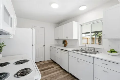 502 Sea Hawk Court Edgewater FL 32141