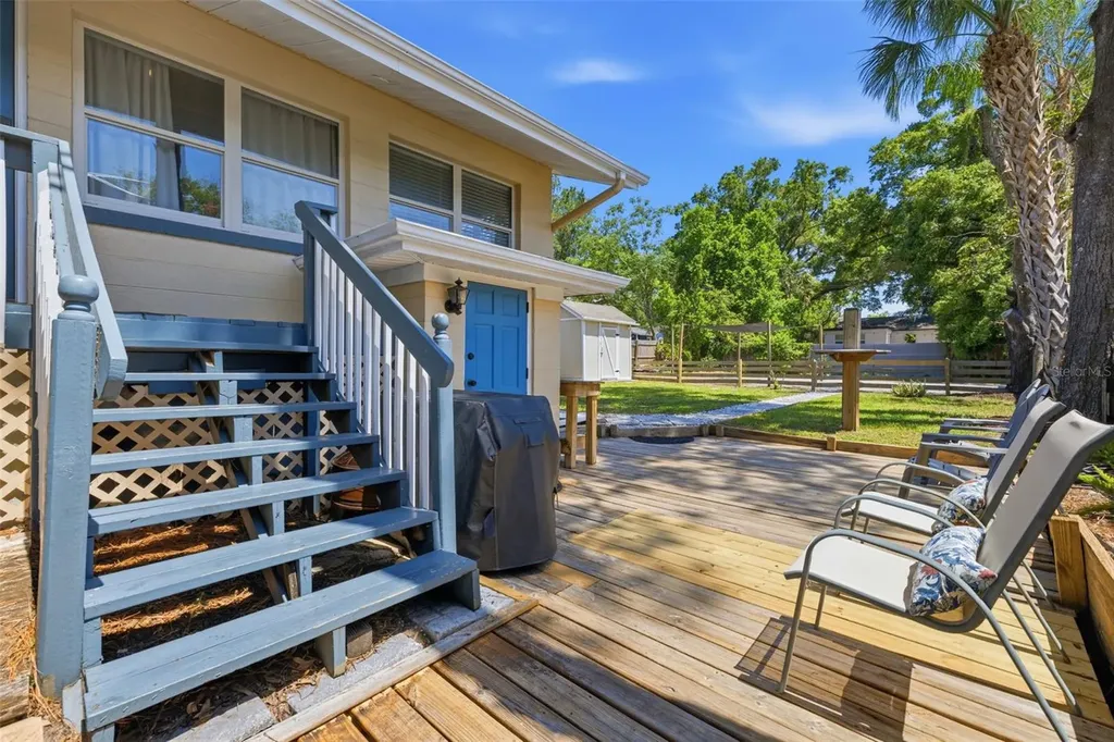1423 E Henry Avenue Tampa FL 33604