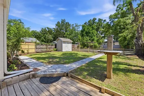 1423 E Henry Avenue Tampa FL 33604