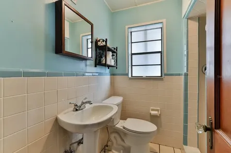 314 Due East Street New Smyrna Beach FL 32169