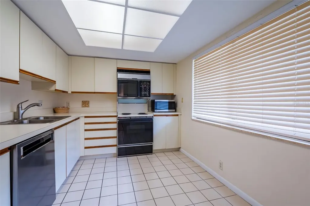 3062 Eastland Boulevard Clearwater FL 33761
