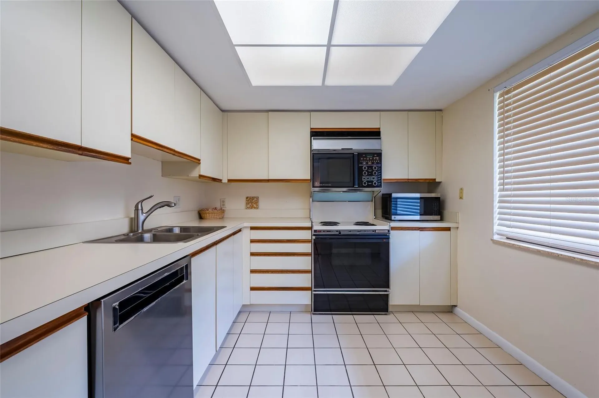 3062 Eastland Boulevard Clearwater FL 33761