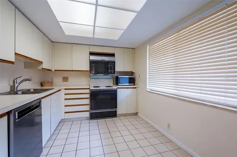 3062 Eastland Boulevard Clearwater FL 33761