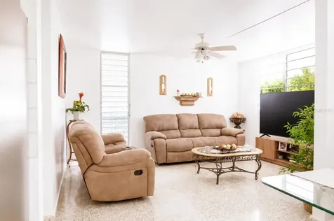2 Villa Recreo Yabucoa PR 00767