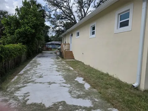 704 E Orchid Avenue Tampa FL 33612
