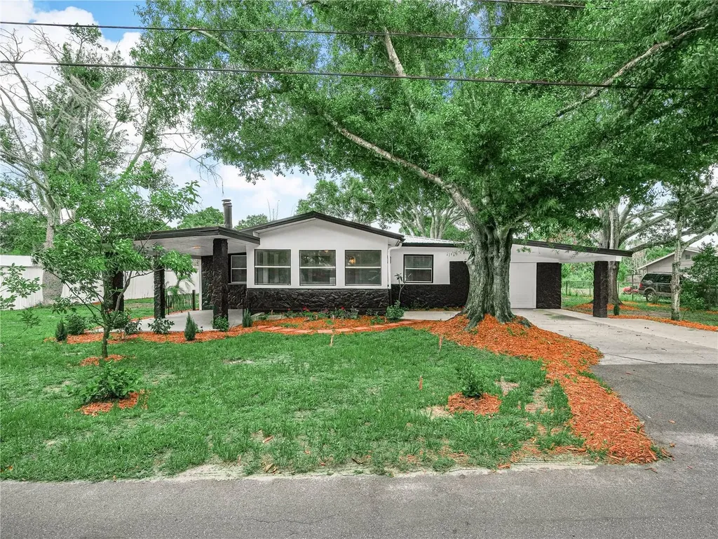 201 Brooks Road Frostproof FL 33843