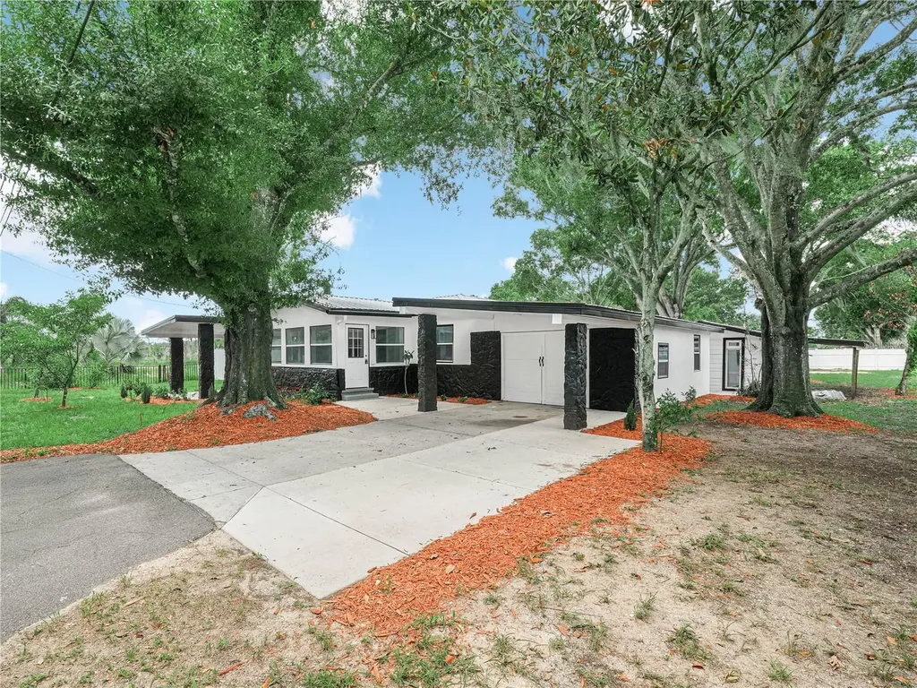 201 Brooks Road Frostproof FL 33843