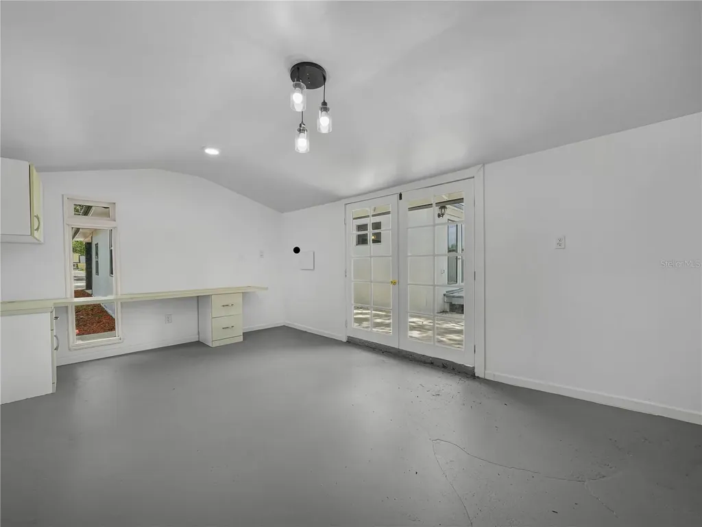 201 Brooks Road Frostproof FL 33843