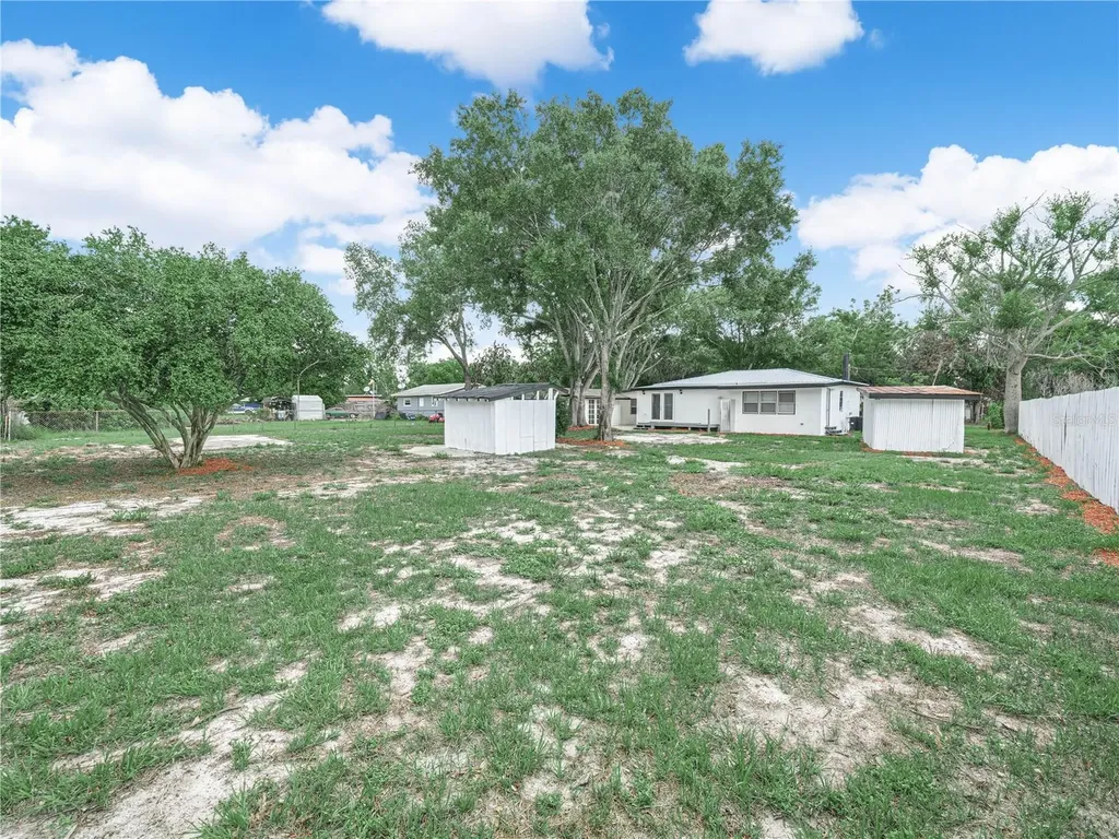201 Brooks Road Frostproof FL 33843