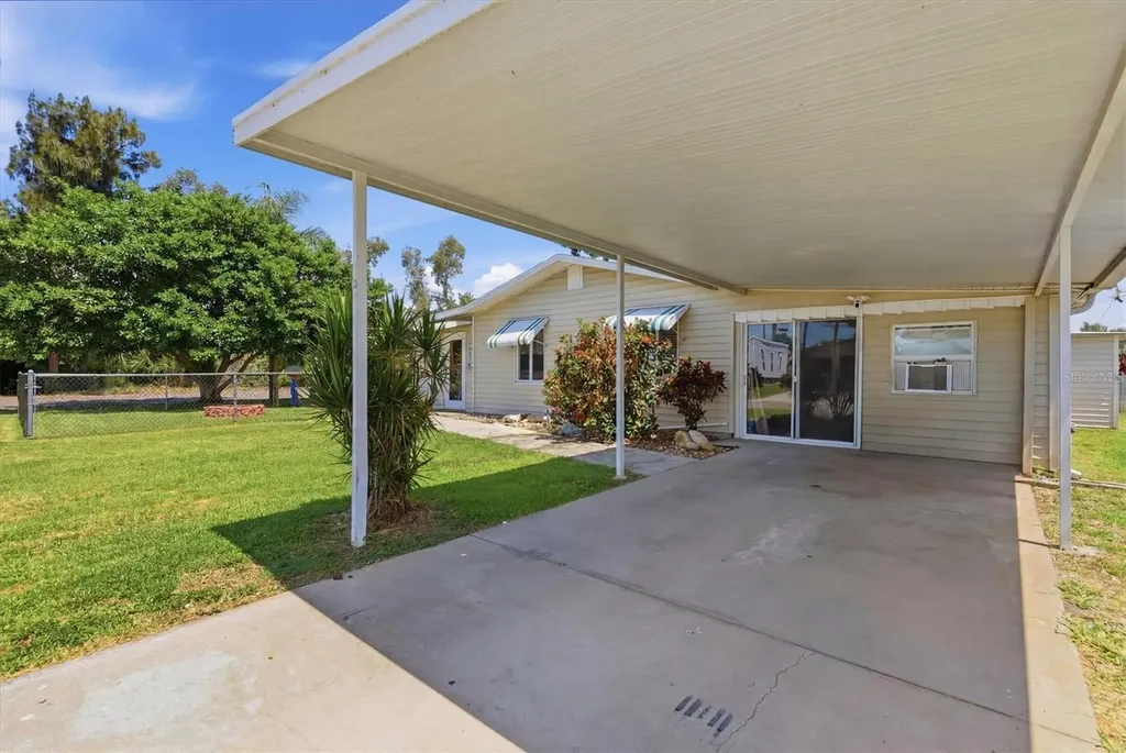 1111 51st Avenue W Bradenton FL 34207