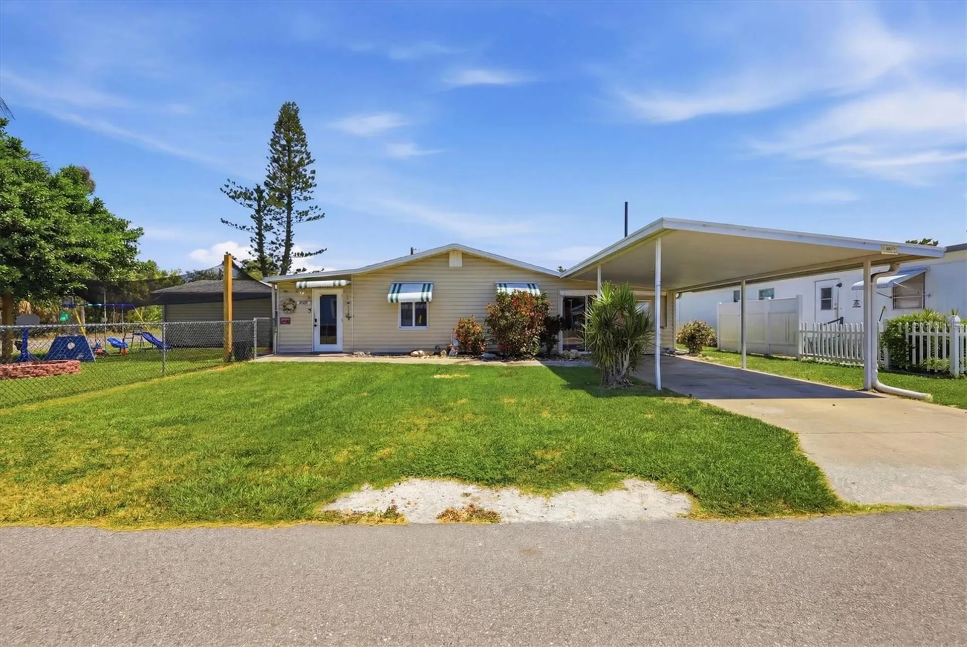 1111 51st Avenue W Bradenton FL 34207