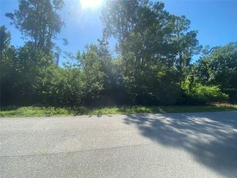 906 Porsche Avenue Sebring FL 33872