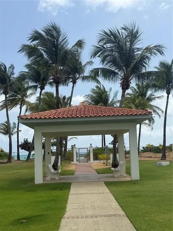 968 Road Las Picuas Rio Grande PR 00745