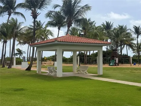 968 Road Las Picuas Rio Grande PR 00745