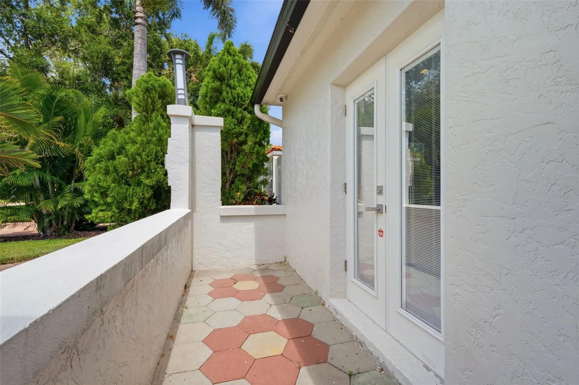 141 Giralda Boulevard NE St Petersburg FL 33704