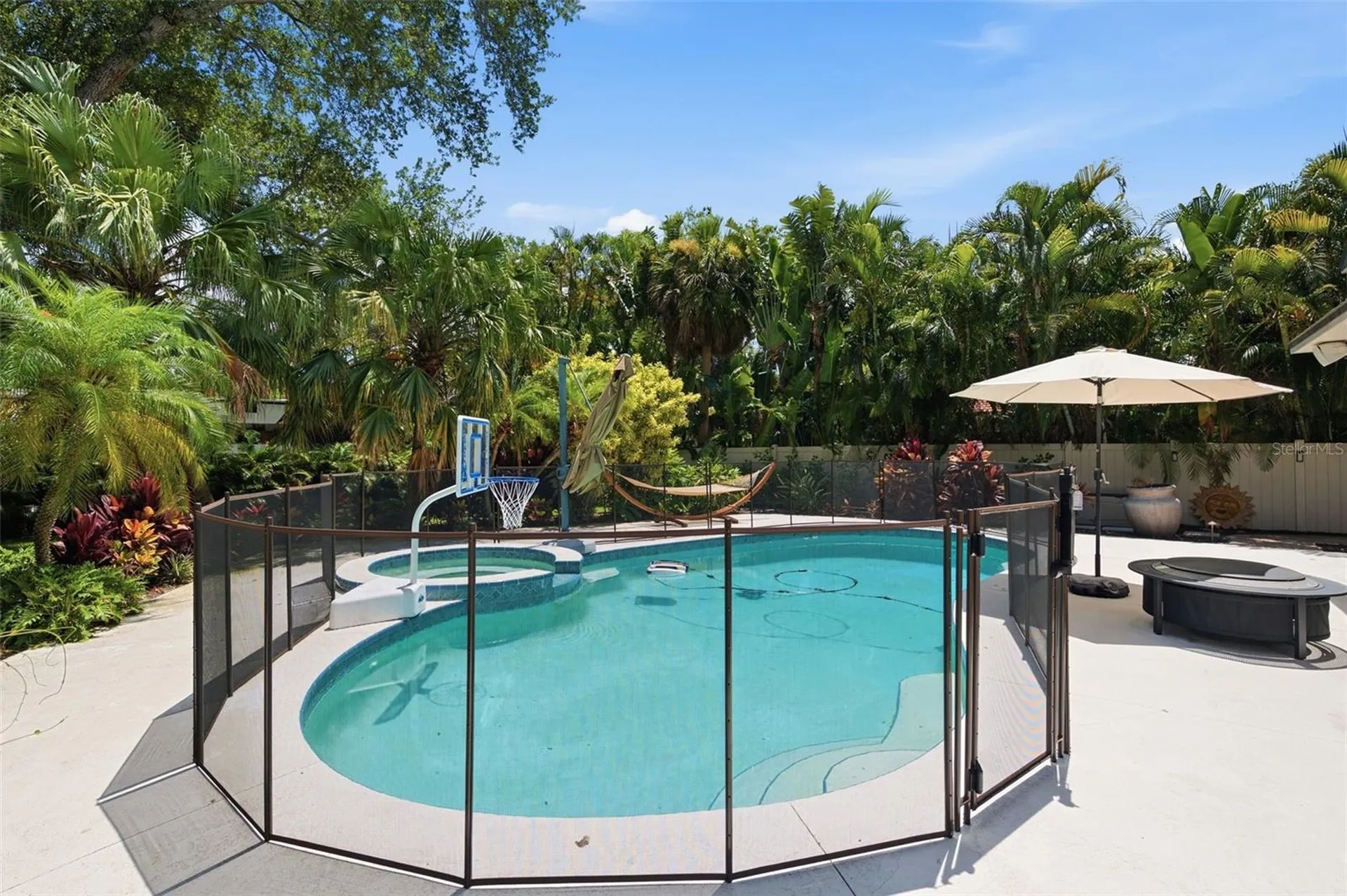 141 Giralda Boulevard NE St Petersburg FL 33704