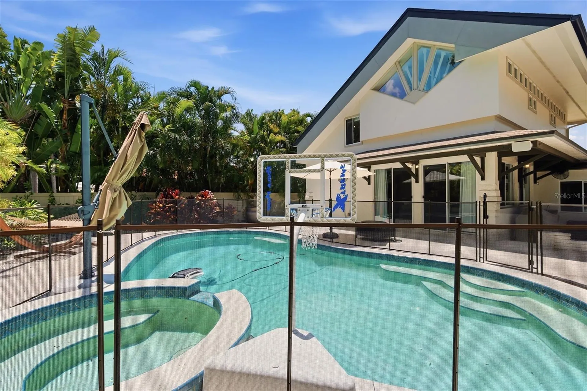 141 Giralda Boulevard NE St Petersburg FL 33704