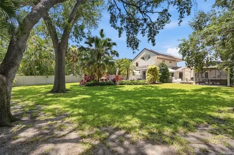 141 Giralda Boulevard NE St Petersburg FL 33704