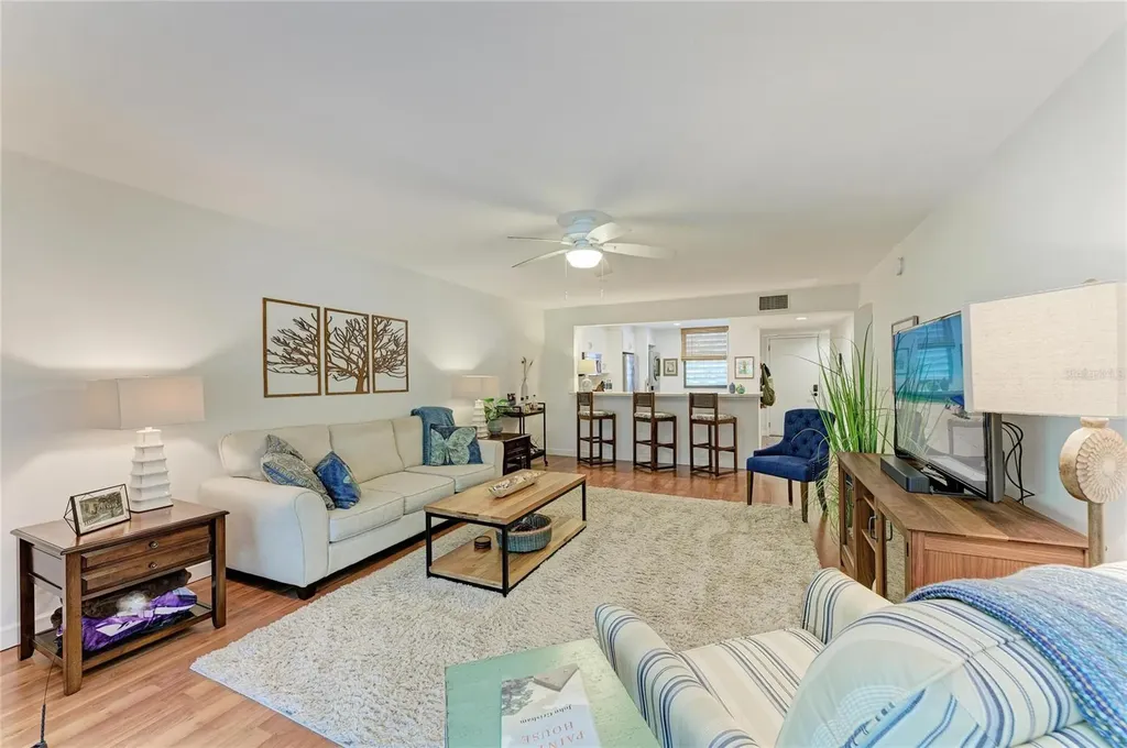 376 Springdale Drive Bradenton FL 34210