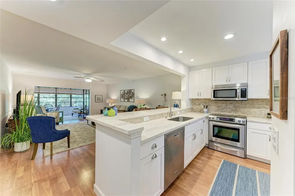 376 Springdale Drive Bradenton FL 34210