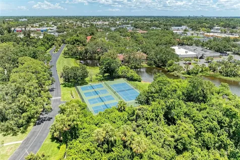 376 Springdale Drive Bradenton FL 34210