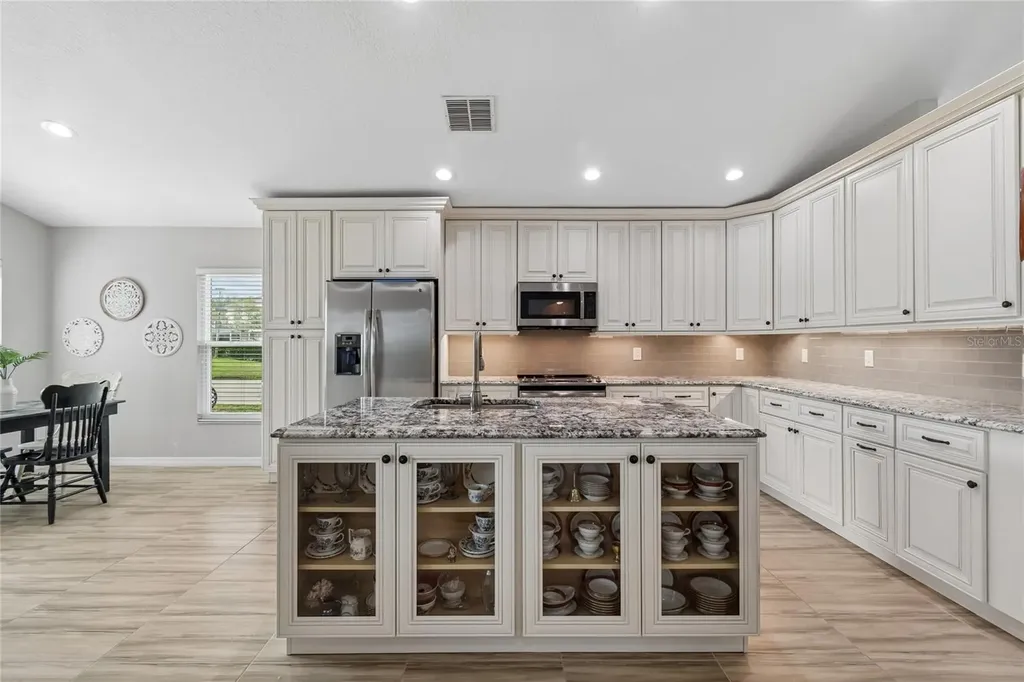 18868 Maisons Drive Lutz FL 33558