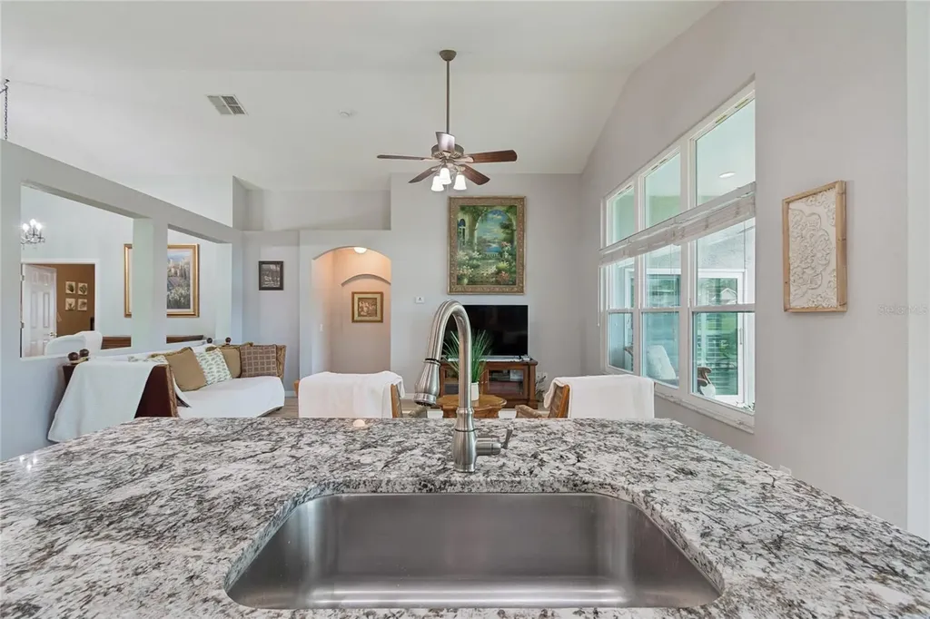 18868 Maisons Drive Lutz FL 33558