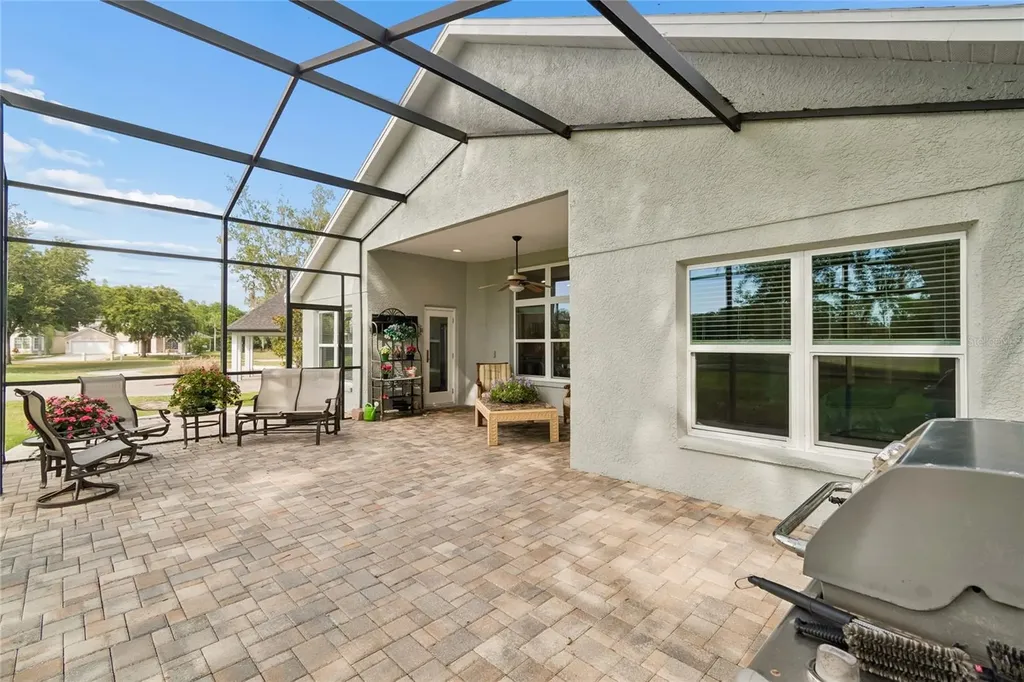18868 Maisons Drive Lutz FL 33558