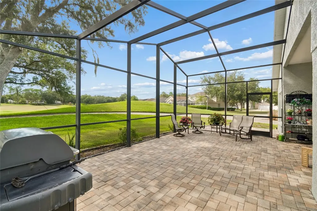 18868 Maisons Drive Lutz FL 33558