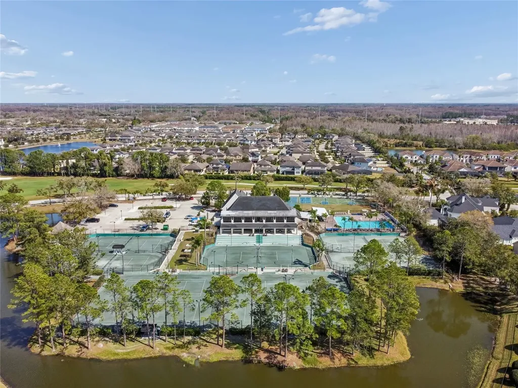 18868 Maisons Drive Lutz FL 33558