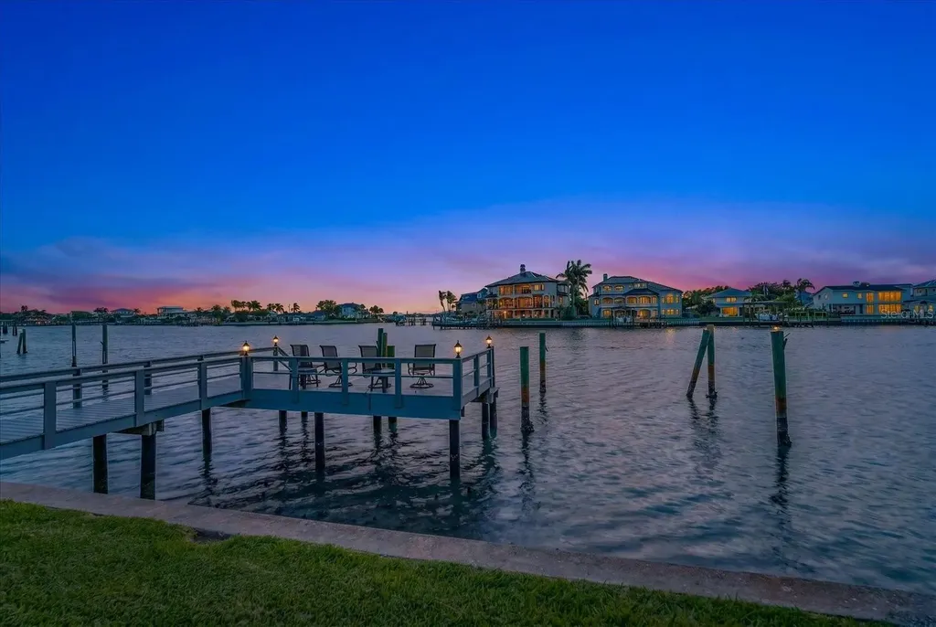 220 Harbor View Lane Largo FL 33770