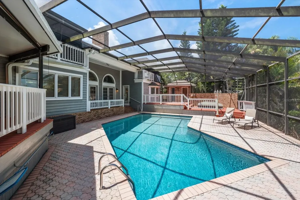 220 Harbor View Lane Largo FL 33770