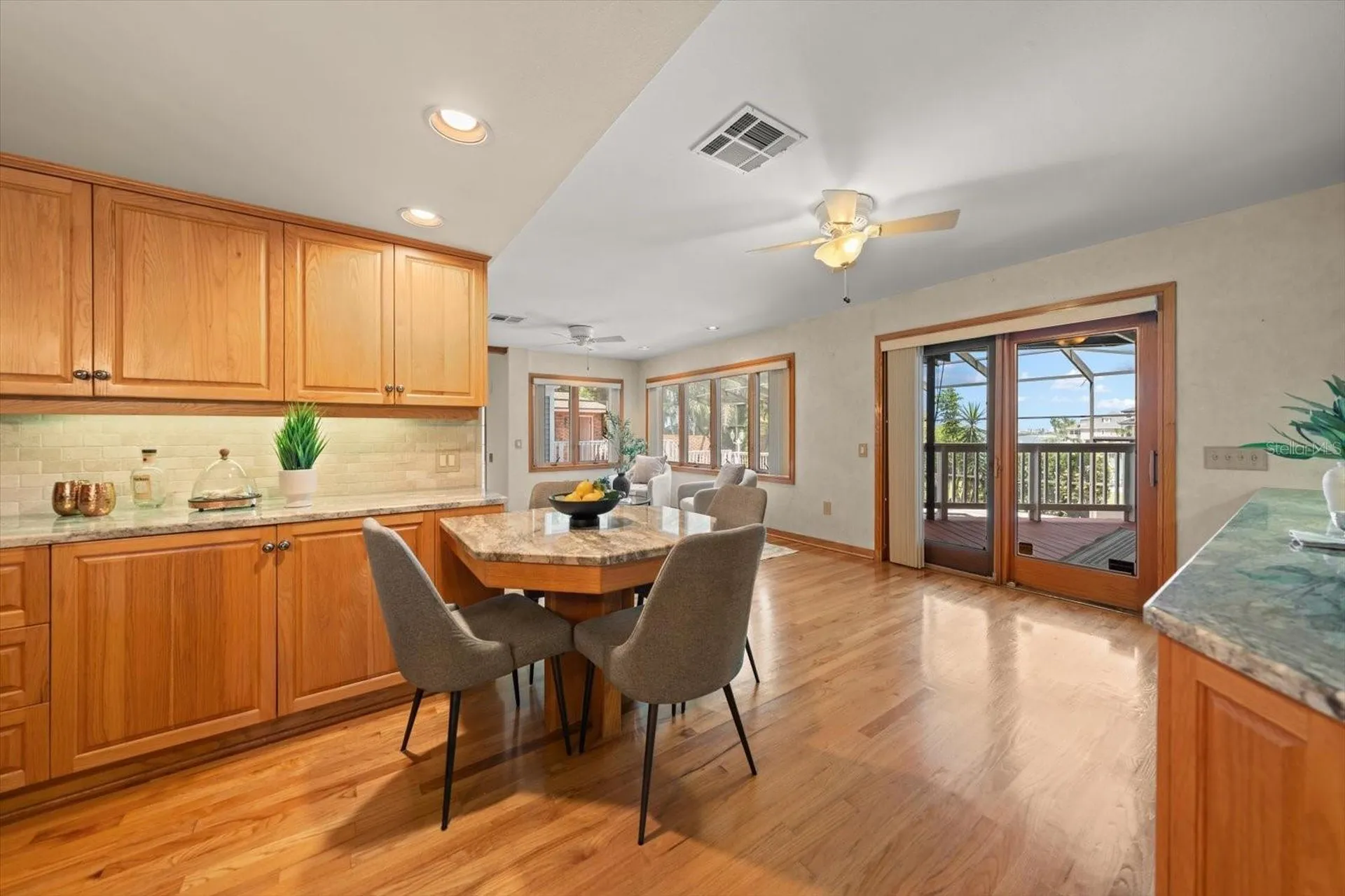 220 Harbor View Lane Largo FL 33770