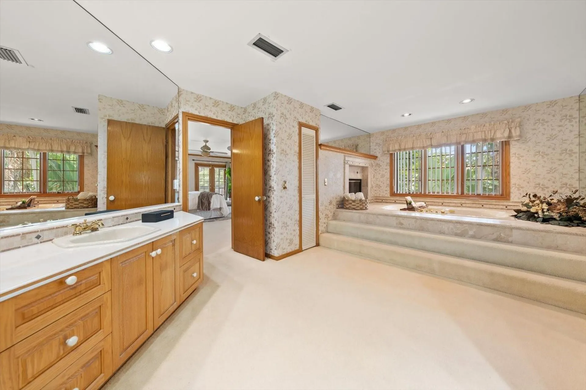 220 Harbor View Lane Largo FL 33770
