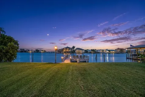 220 Harbor View Lane Largo FL 33770
