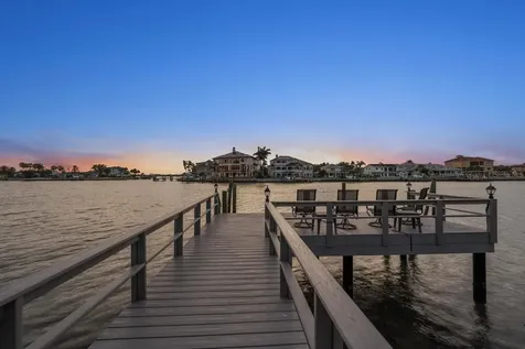 220 Harbor View Lane Largo FL 33770