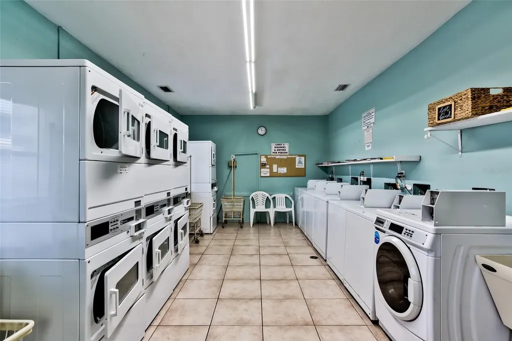 1815 Sunny Drive Bradenton FL 34207