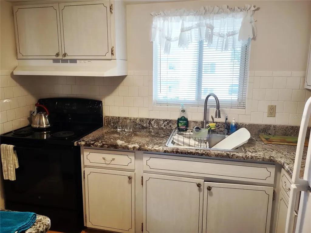 1815 Sunny Drive Bradenton FL 34207