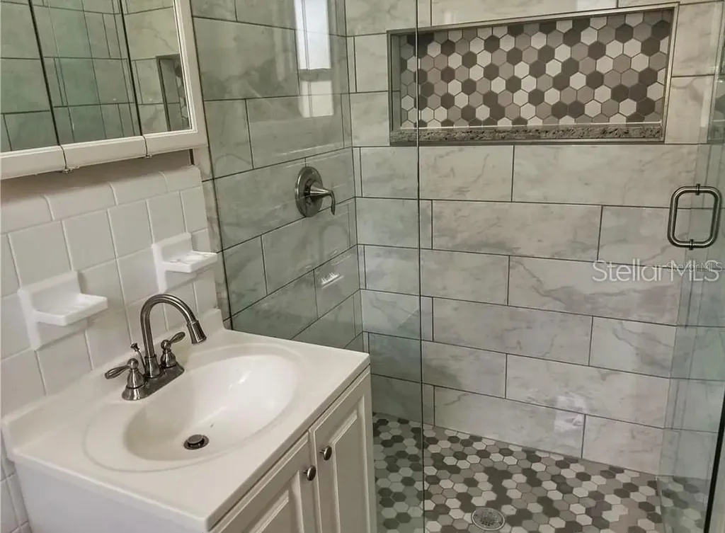 1664 S Evergreen Avenue Clearwater FL 33756