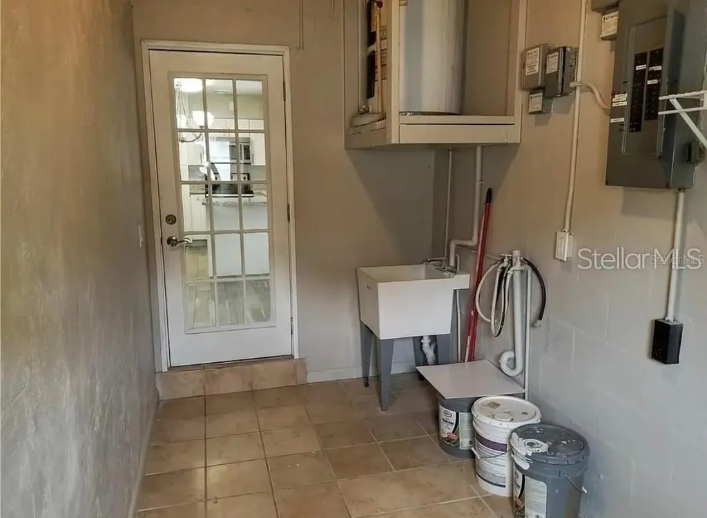 1664 S Evergreen Avenue Clearwater FL 33756