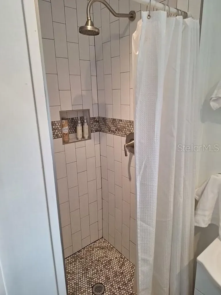 1664 S Evergreen Avenue Clearwater FL 33756