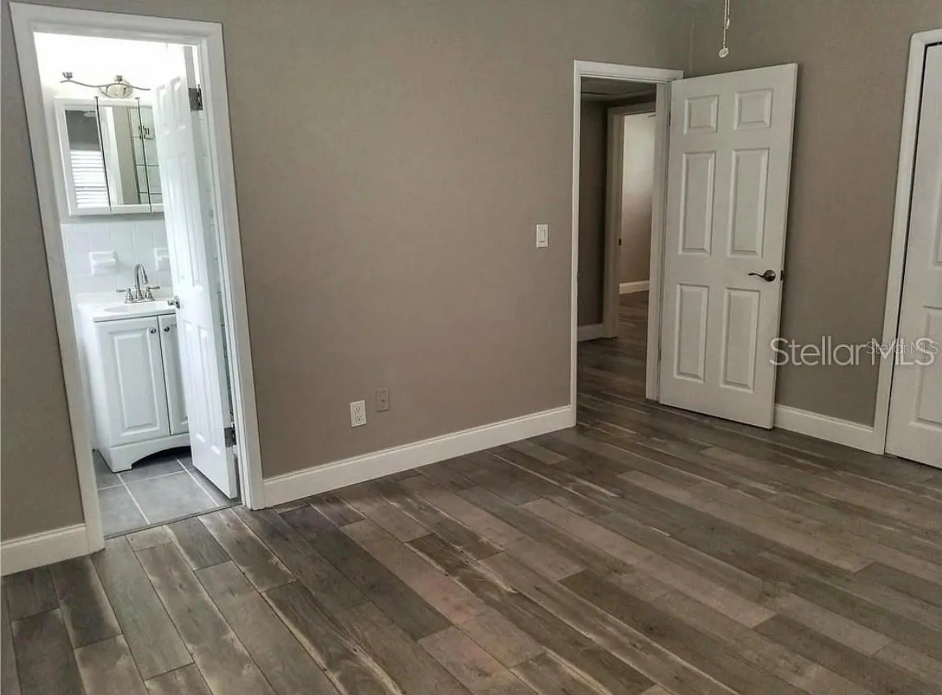 1664 S Evergreen Avenue Clearwater FL 33756