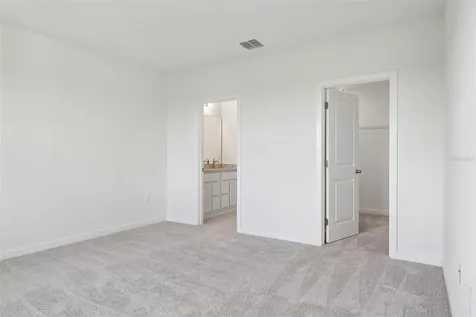 1976 Diamond Head Circle Haines City FL 33844