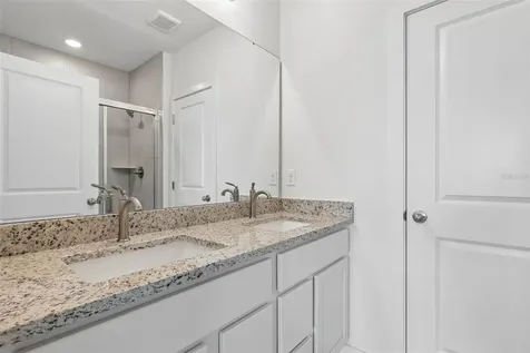 1976 Diamond Head Circle Haines City FL 33844