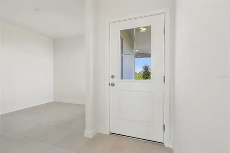 1976 Diamond Head Circle Haines City FL 33844