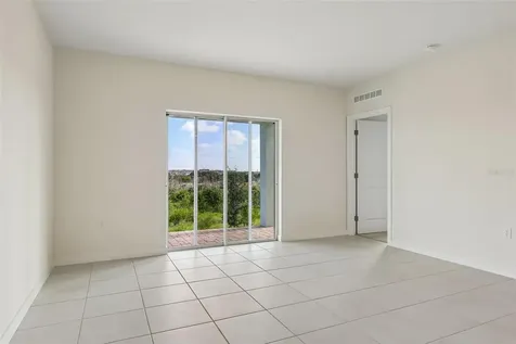 1976 Diamond Head Circle Haines City FL 33844