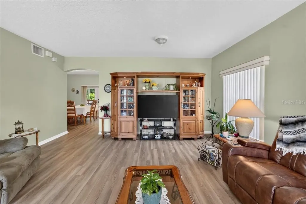 6615 Summer Cove Drive Riverview FL 33578